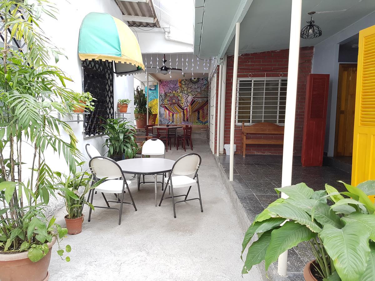 סן פדרו סולה Hostal Aqui Me Quedo מראה חיצוני תמונה