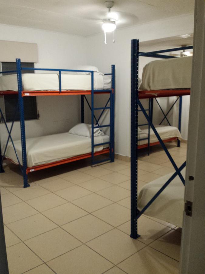 סן פדרו סולה Hostal Aqui Me Quedo מראה חיצוני תמונה